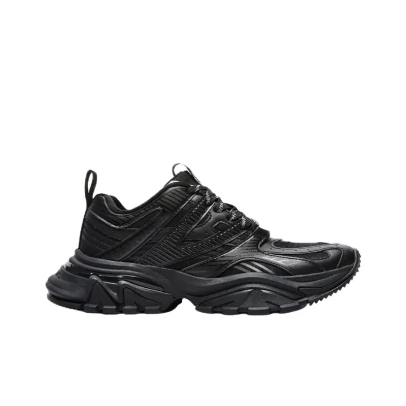 Vetements Low-Top Chunky Sneakers Unisex Black-1