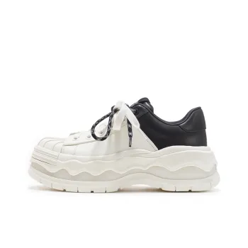 VITTORIO VENTURA EGGSHELL Low Top Casual Shoes Women's White & Black