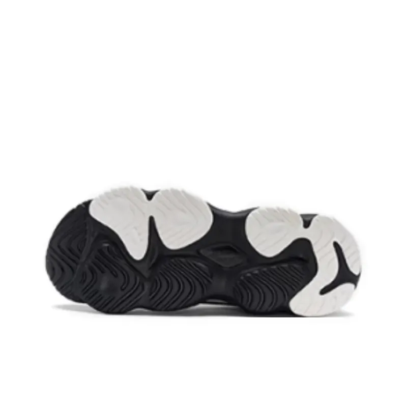 XTEP Lanying 2.0 Non slip Lightweight Low Top Casual Shoes Women's Black White-4