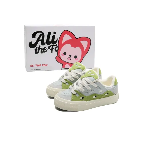 ALI THE FOX Anti Slip Wear Resistant Lightweight Breathable Low Top Skateboard Shoes Women's