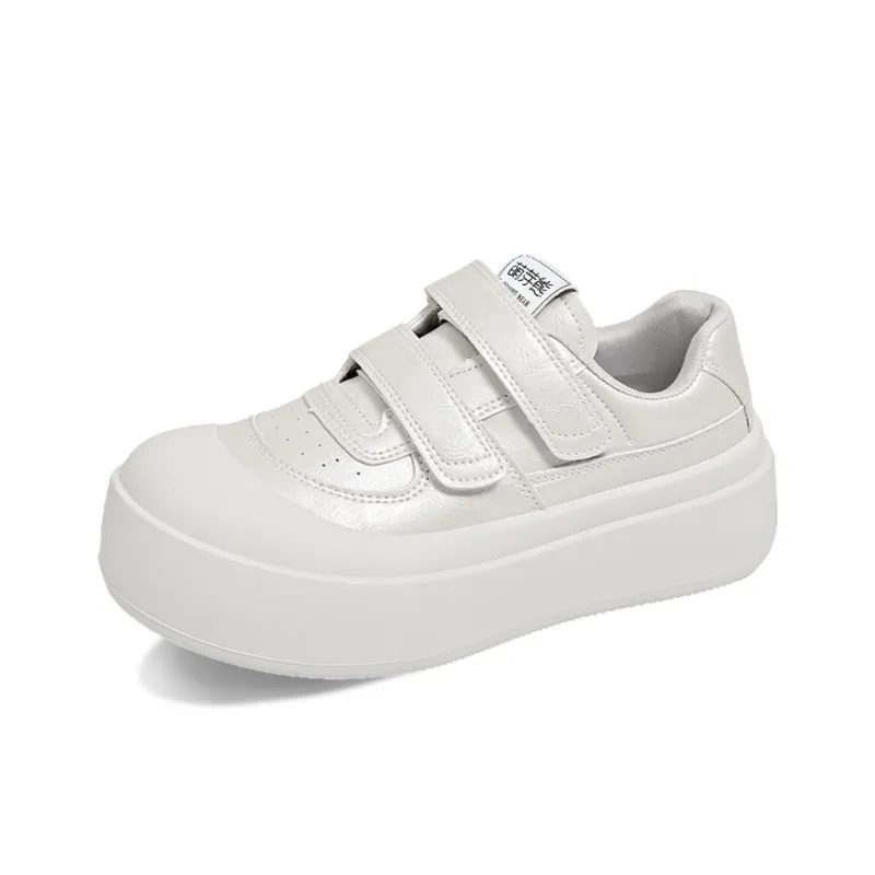 Budding Bear Low-Top Skateboard Shoes Women's-0