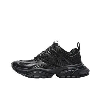 Vetements Low-Top Chunky Sneakers Unisex Black