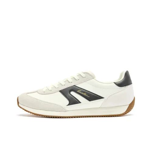 QIAODAN Linchuan 1.0 Wear resistant Lightweight Breathable And Non slip. Low Top Casual Shoes Men's Beige Black
