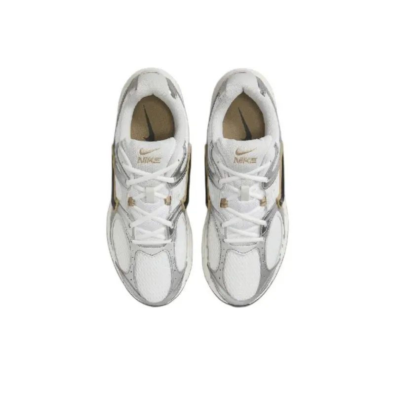 Nike V5 Rnr Parachute Beige Metallic Pewter-3
