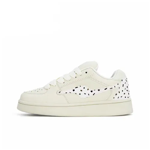 WJA Slip Resistant Cushioning Impact Resistance Wear Resistant Lightweight Low Top Skateboard Shoes Women's Ice Cream
