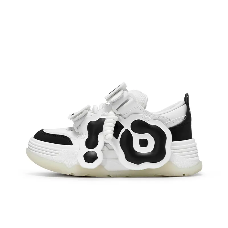 CN Skate Black White Anti-Slip And Wear-Resistant Lightweight Height Increasing Low-Top Skateboard Shoes Unisex-0