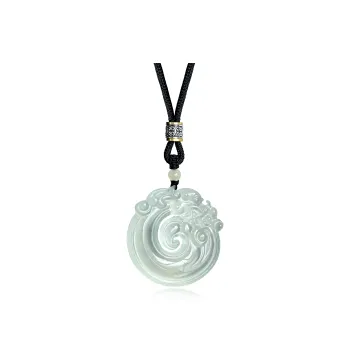 Tang Zhi Serpentine Jade Necklaces Unisex