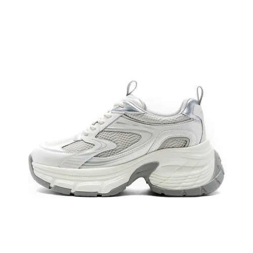 NINE WEST Low Top Chunky Sneakers Women's Beige/Silver