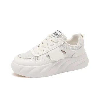 Budding Bear Low Top Casual Shoes Women's