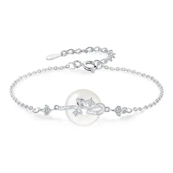 Master Kim Chalcedony Girlfriend's Mom Bracelet Women's