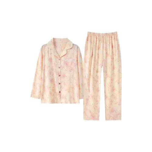 Huggy Kissy Women's Pajama Sets