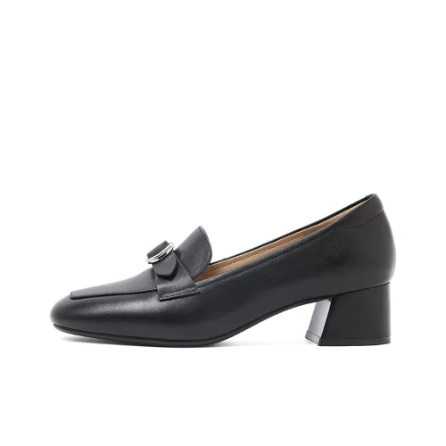COMELY Loafers Women's Black/White