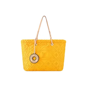 LOUIS VUITTON LVacation Tote