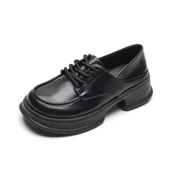 Than than me Loafers Women's Ecru/Black