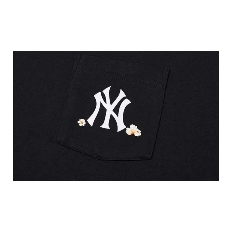 New Era x MLB New York Yankees T-Shirt Unisex Black-2