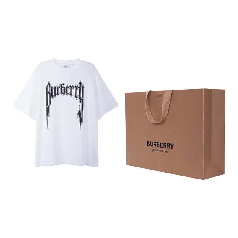 Burberry SS23 Men's Gothic Logo Print T-shirt White XL - POIZON Burberry SS23 Men's Gothic Logo Print T-shirt White XL - POIZON