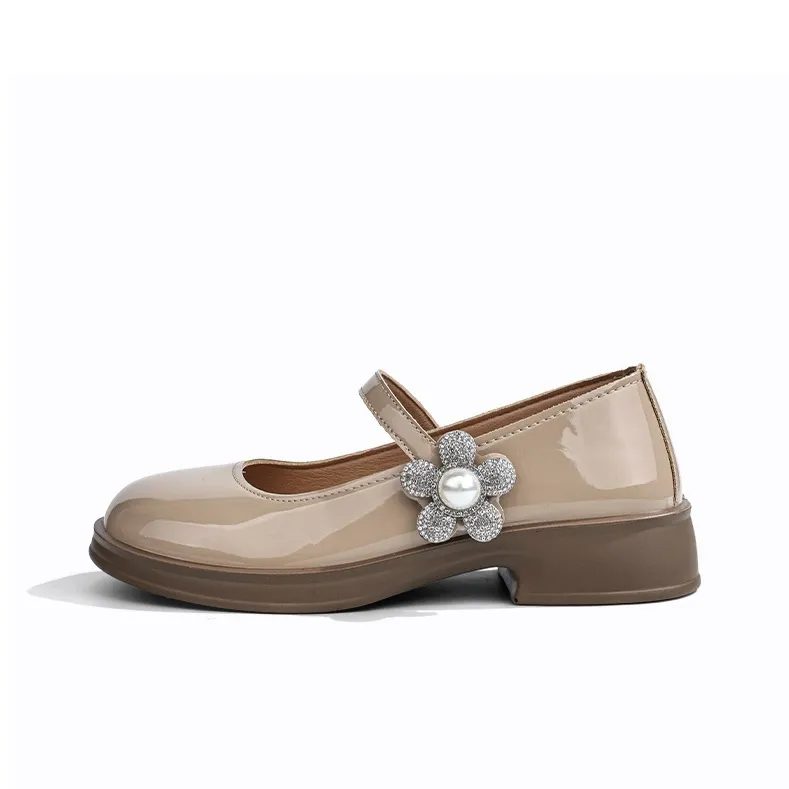 RENBEN Loafers Women's Ecru, Khaki-10