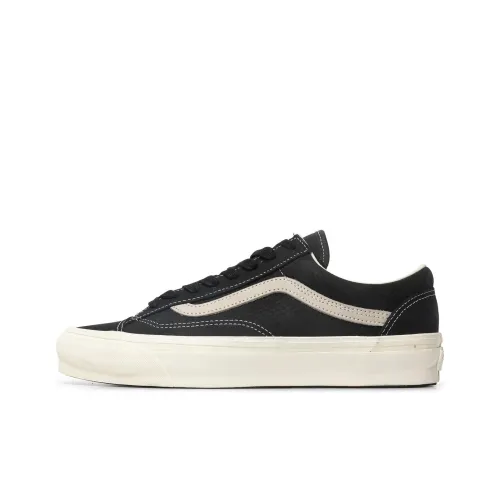 Vans Suede Sneakers