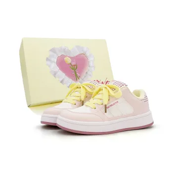 FULLXUAN Slip Resistant Low Top Skateboard Shoes Women's Box