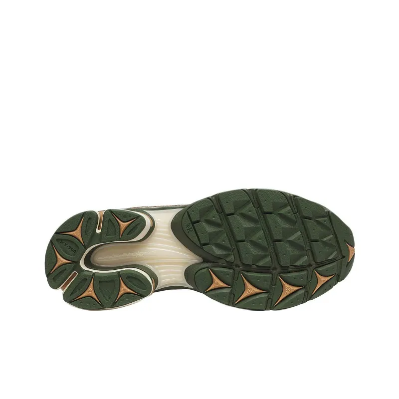 Saucony ProGrid Triumph 4 Saucony & Friends Seanella Abraham-6