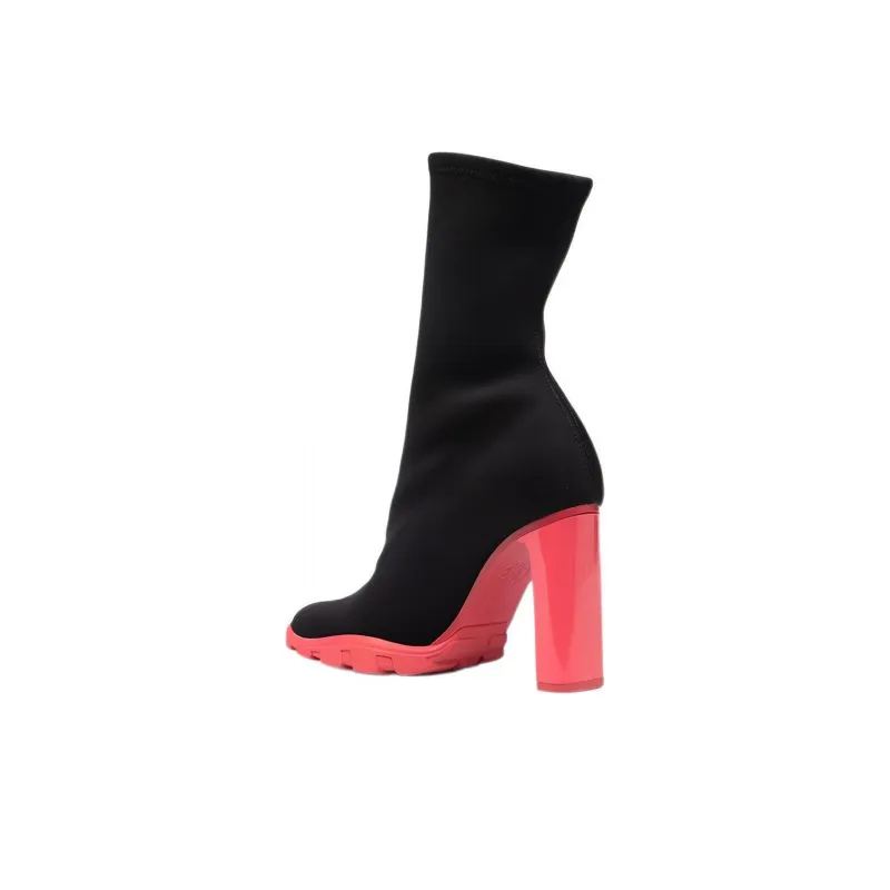 Alexander McQueen Tread Zip-up Ankle Boots-3