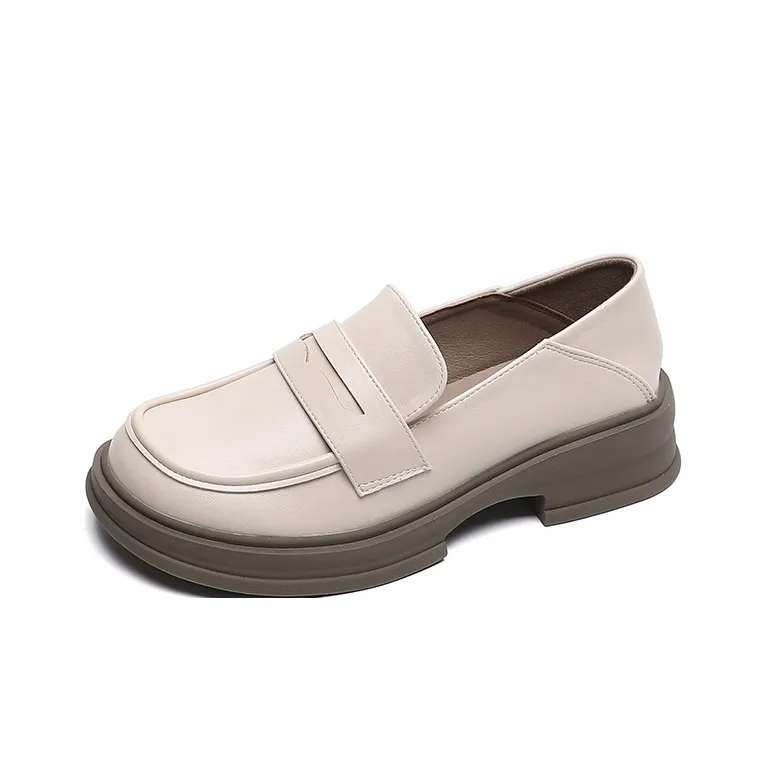 Than than me Loafers Women's Apricot/Black-5