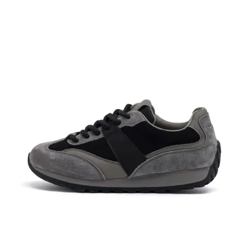 ABCYLM Cushioning, Slip Resistant, Lightweight Low Top Casual Shoes Women's Black Gray Color