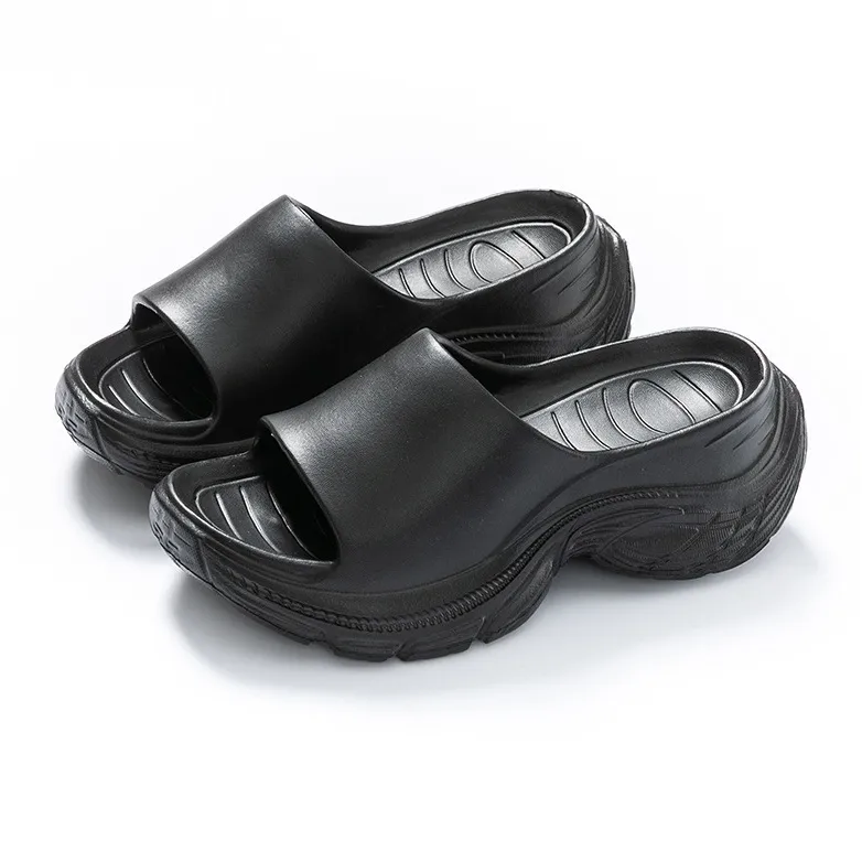 Yamada Hyakuju Home Slippers Black, White-0