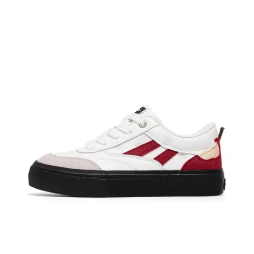 ABCYLM Low Top Skateboard Shoes Women's A Bite Of Apple