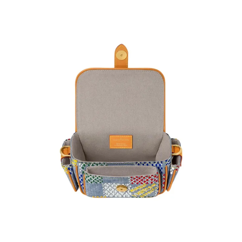 LOUIS VUITTON Cargo Wearable Wallet-3