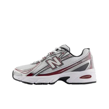New Balance 740 Sneakers
