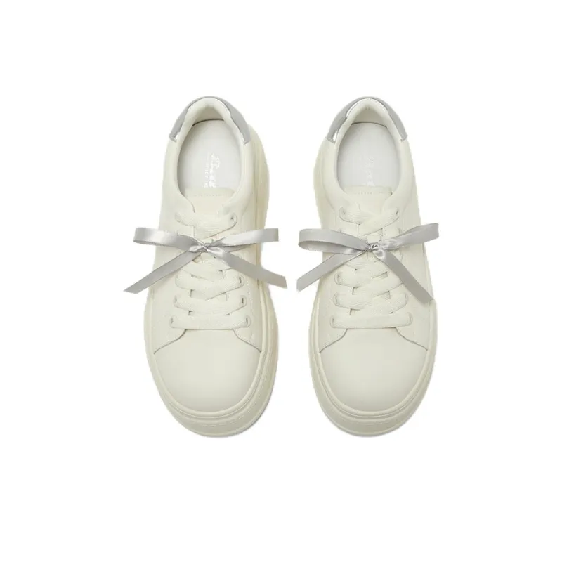 BATA Slip-Resistant Low-Top Skateboard Shoes Women's White-2