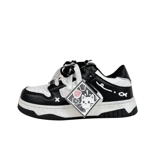 A&M Anti-Slip Wear-Resistant Low-Top Skateboard Shoes Women's White Black