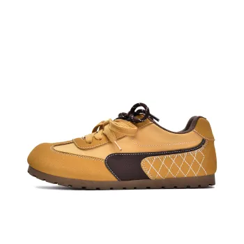 MISTERY Moisture Wicking Support Low Top Casual Shoes Women's