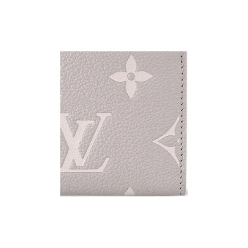 LOUIS VUITTON Lisa Wallet-3