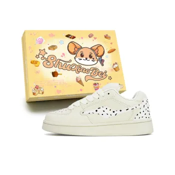 SHUXIAOBEI Polka Dot Versatile Trendy Shoes Anti Slip Wear Resistant Low Top Skateboard Shoes Women's Gift Box Set