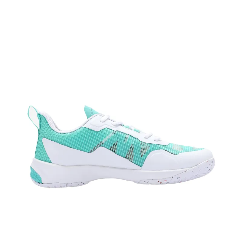 DECATHLON Lightweight Collection 560 Anti Slip Wear Resistant Low Top Badminton Shoes Women's White Green-1