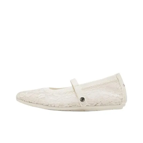 Skechers Modern Comfort Women's Casual Shoes Women's Ivory