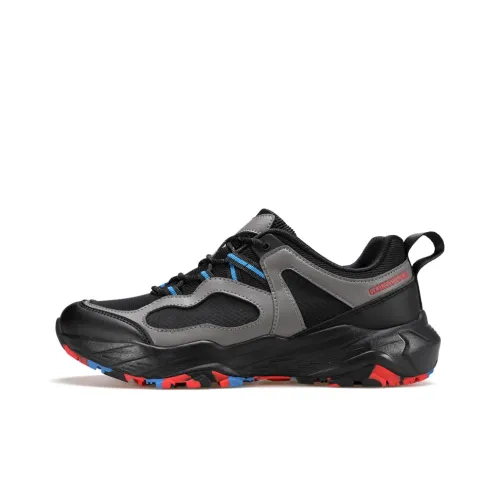 GORNORNIE Running bassa shoes Men Low Top Black