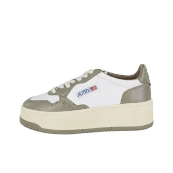 AUTRY Low-Top Skateboard Shoes Women's Multicolor