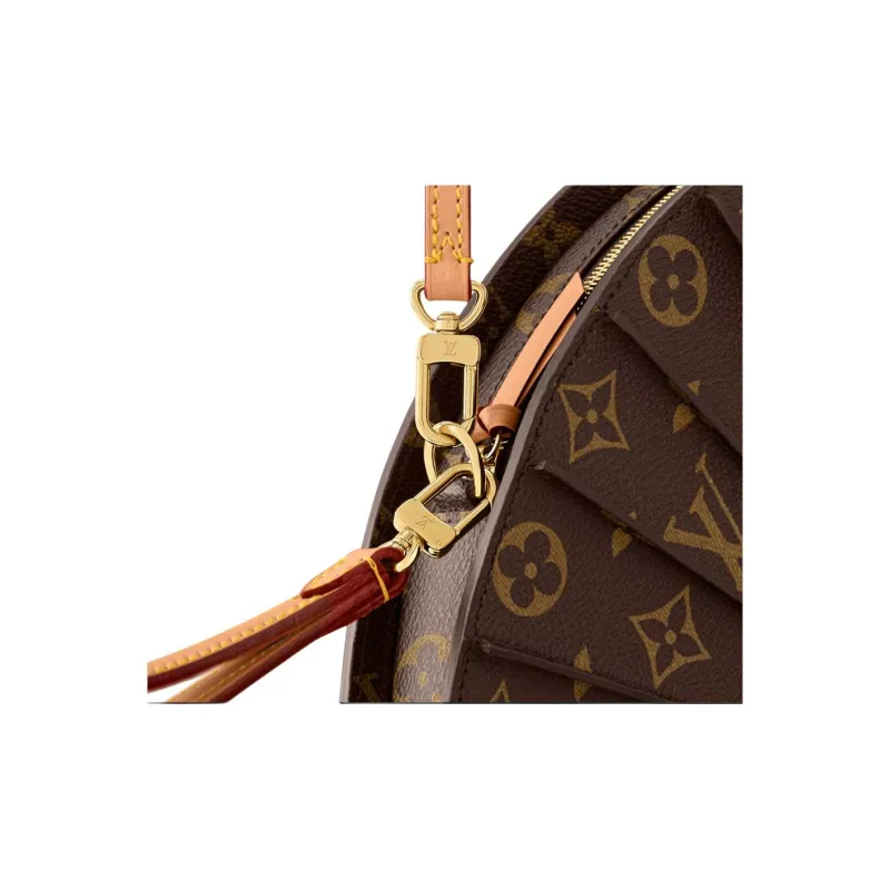 LOUIS VUITTON Lv Fan-4