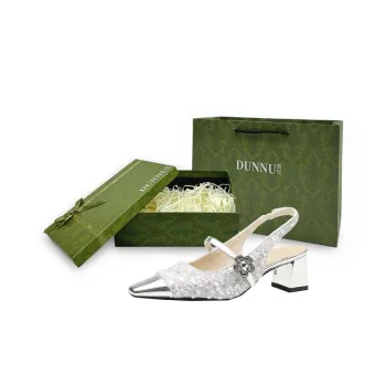 Dunnu Chunky Heel High Heels Women's Box Included