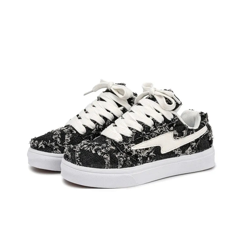HUANAI Low Top Skateboard Shoes Unisex Black-1
