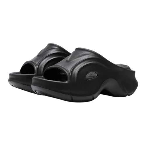 La Chapelle Slippers / Home Slippers
