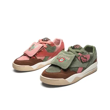 OUBT Niche Original Mismatched Shoes Wear Resistant Breathable Slip Resistant Low Top Skateboard Shoes Unisex