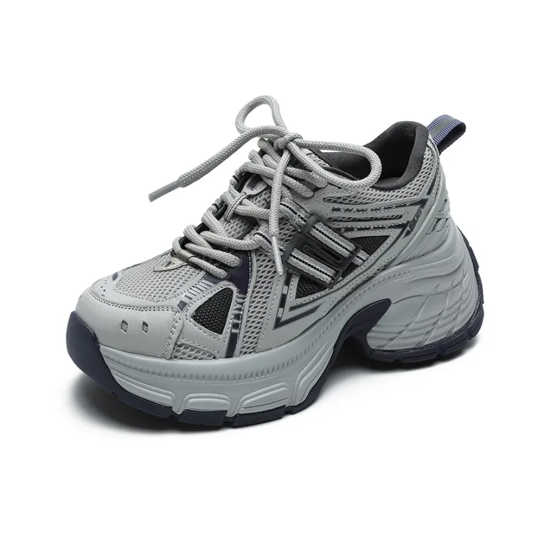 A Poinsettia Princess Low-Top Chunky Sneakers Women's-0