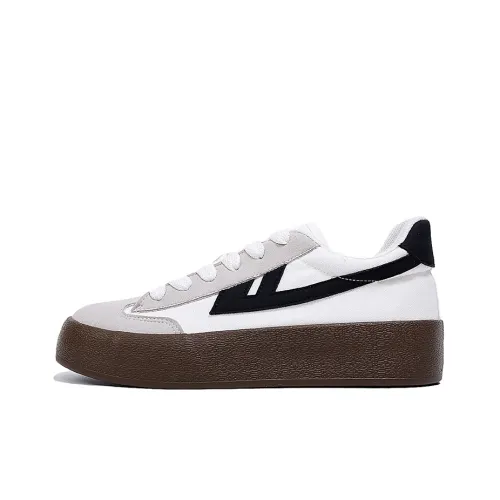 Warrior Height Enhancing Wear Resistant Lightweight Low Top Skateboard Shoes Women's