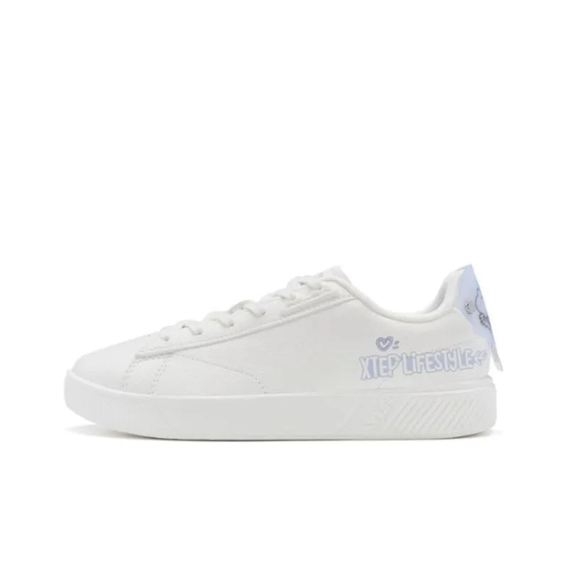 XTEP Cushioning Wear-Resistant Low-Top Skateboard Shoes Women's White-0