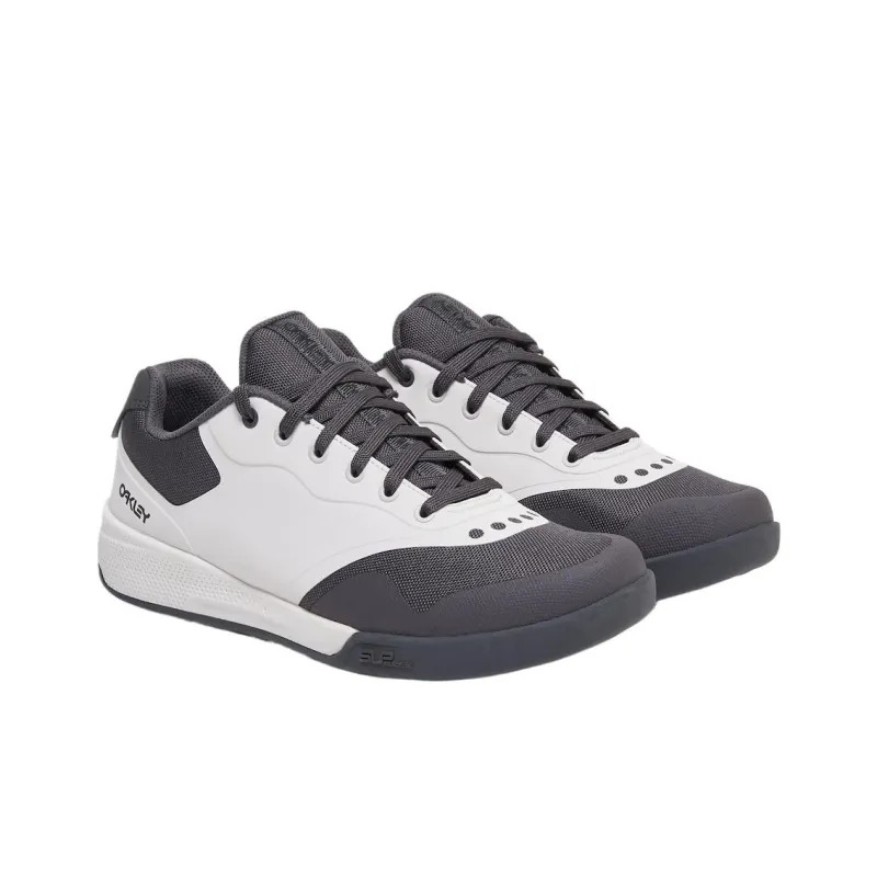 Oakley Cycling Shoes Unisex Low-Top Black-2
