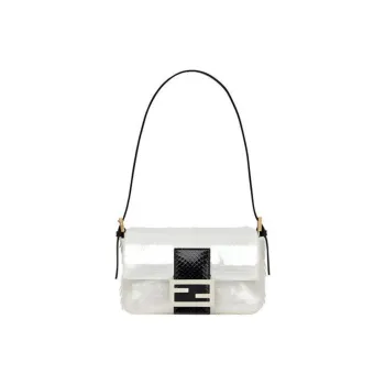 FENDI Shoulder Bags